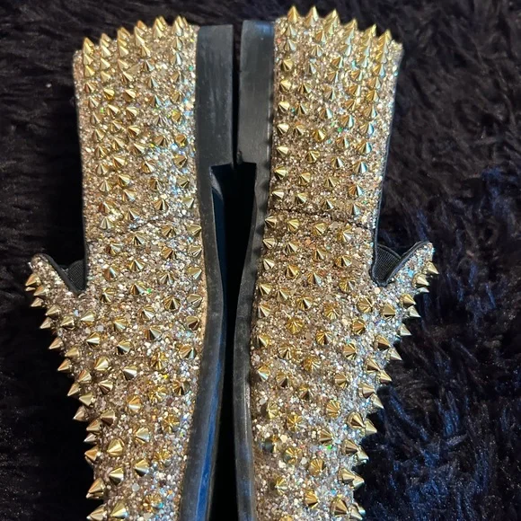 Men's Gold Jump spike dress shoes is available for purchase on au PAY  Market - Imported Goods Online Store Co.Ltd. | au PAY Market - Online  Shopping Site